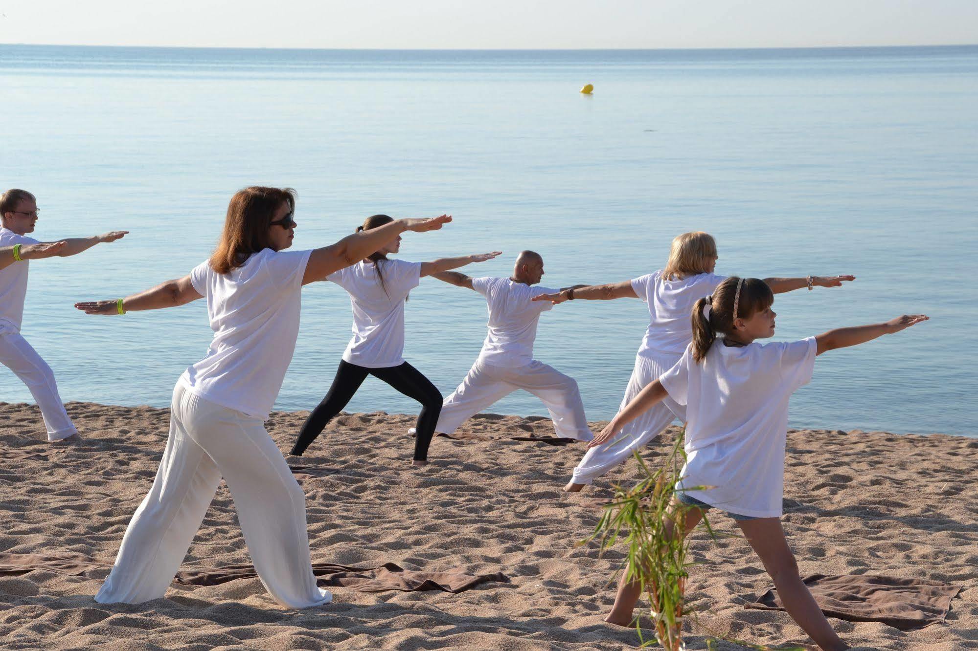 Luna Club Hotel Yoga & Spa 4Sup Малґрат-да-Мар Екстер'єр фото